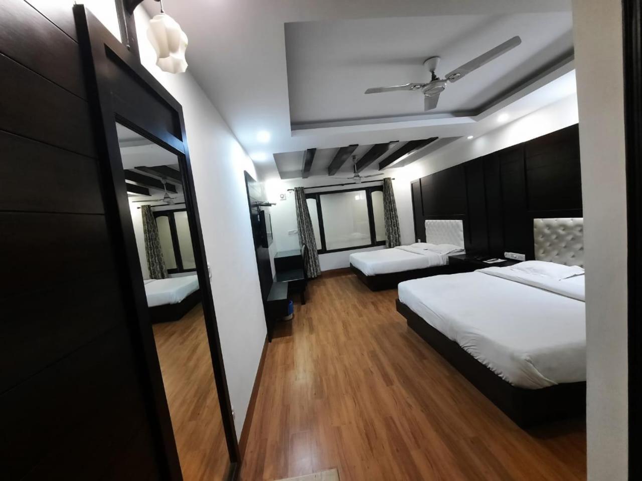 Basera Hotel Mussoorie Esterno foto