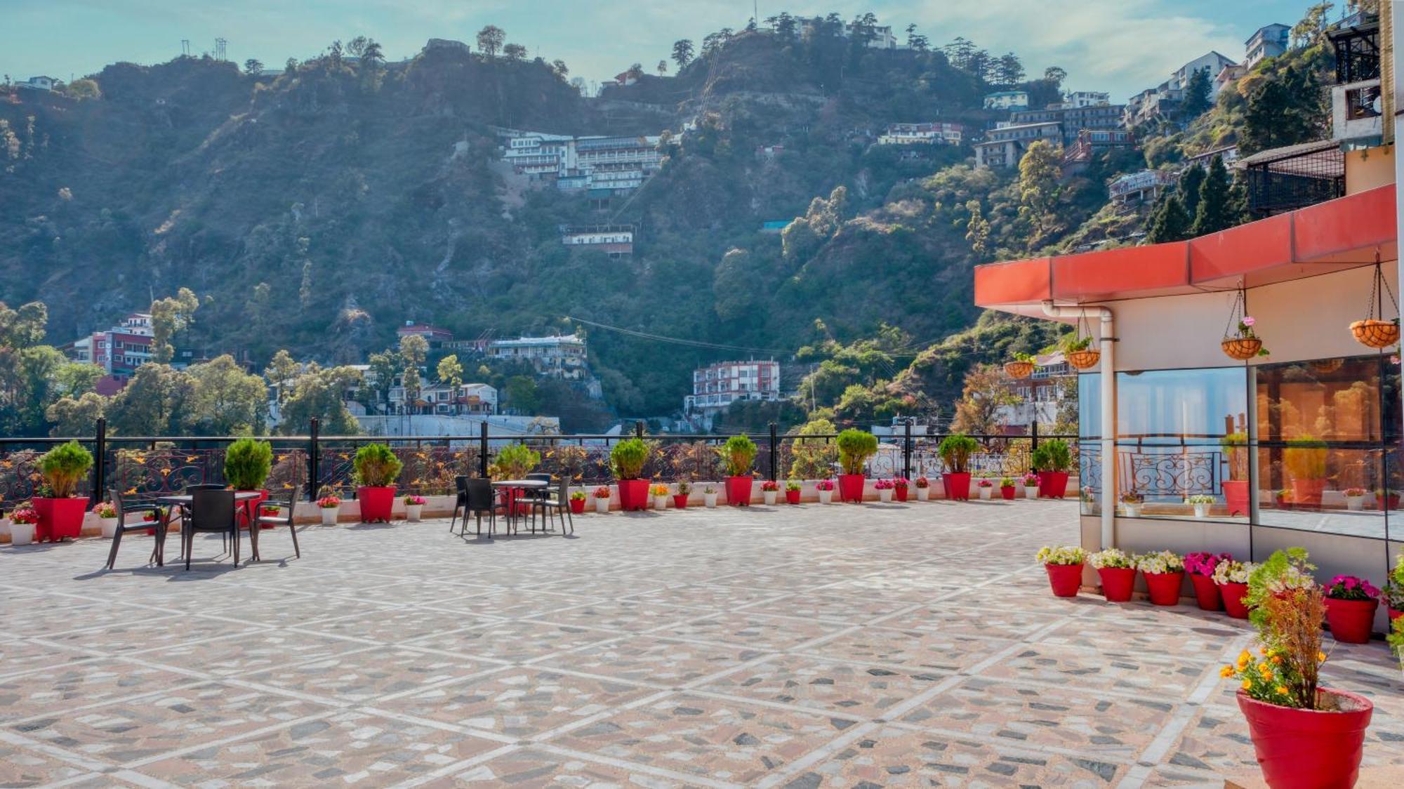 Basera Hotel Mussoorie Esterno foto