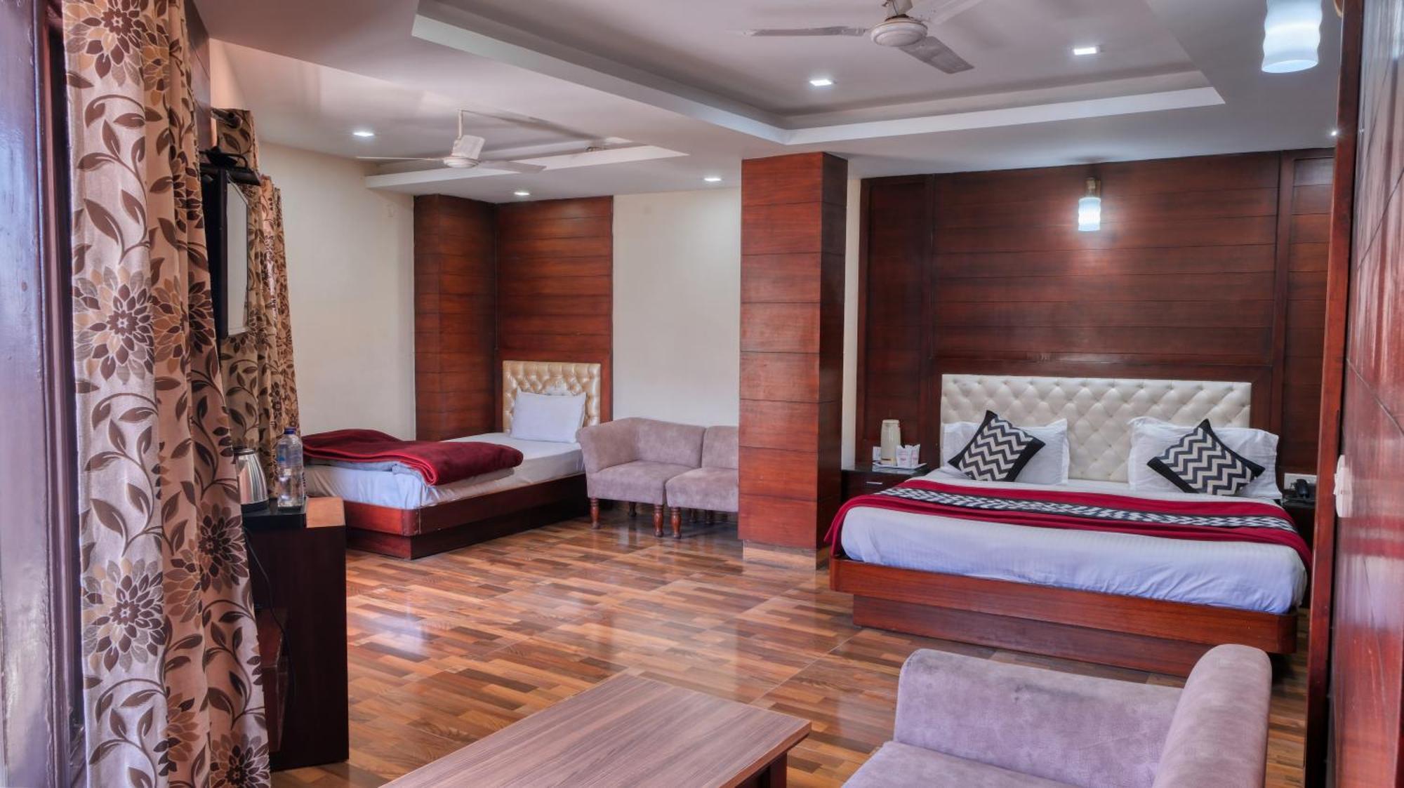 Basera Hotel Mussoorie Esterno foto