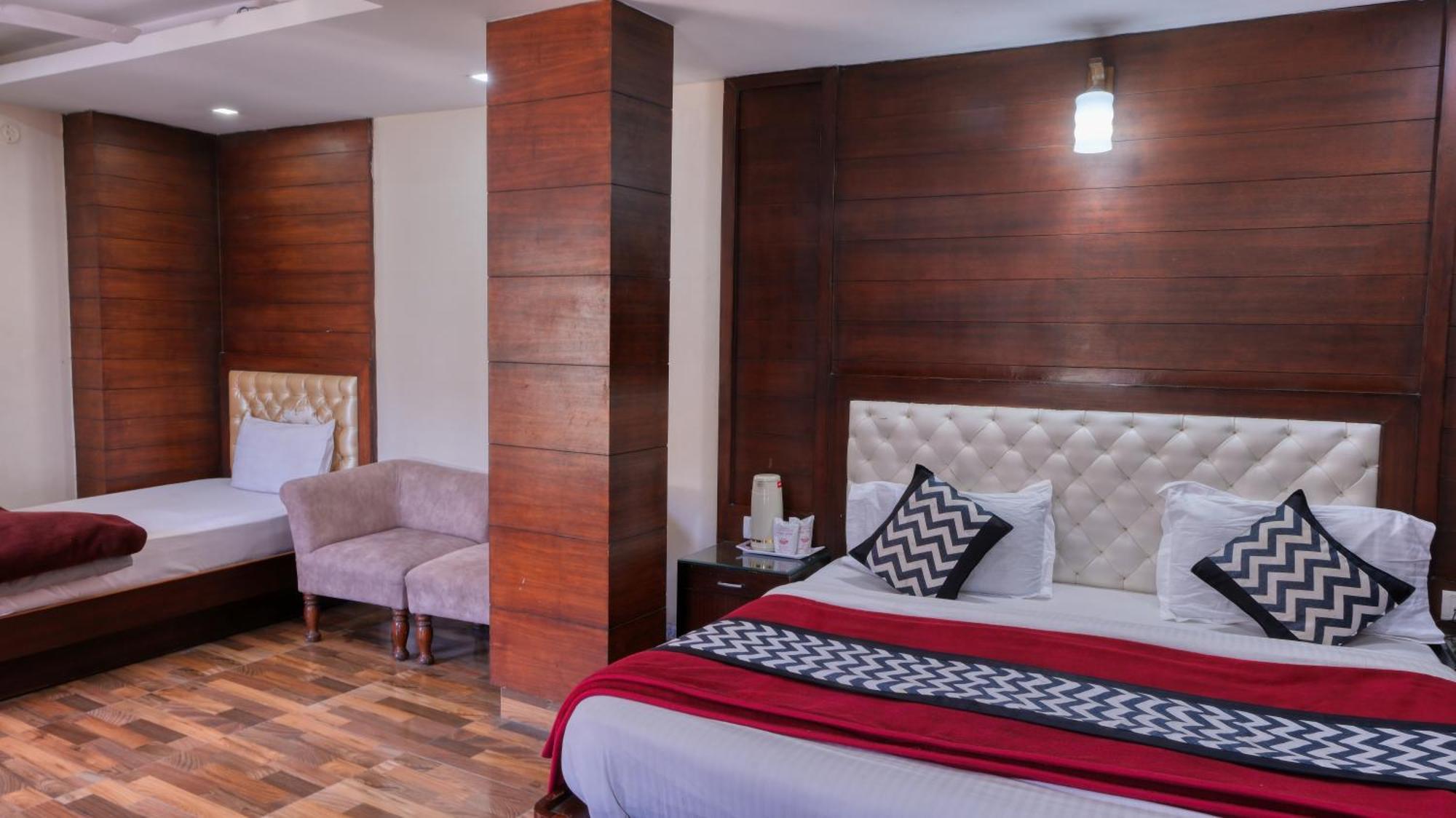 Basera Hotel Mussoorie Esterno foto
