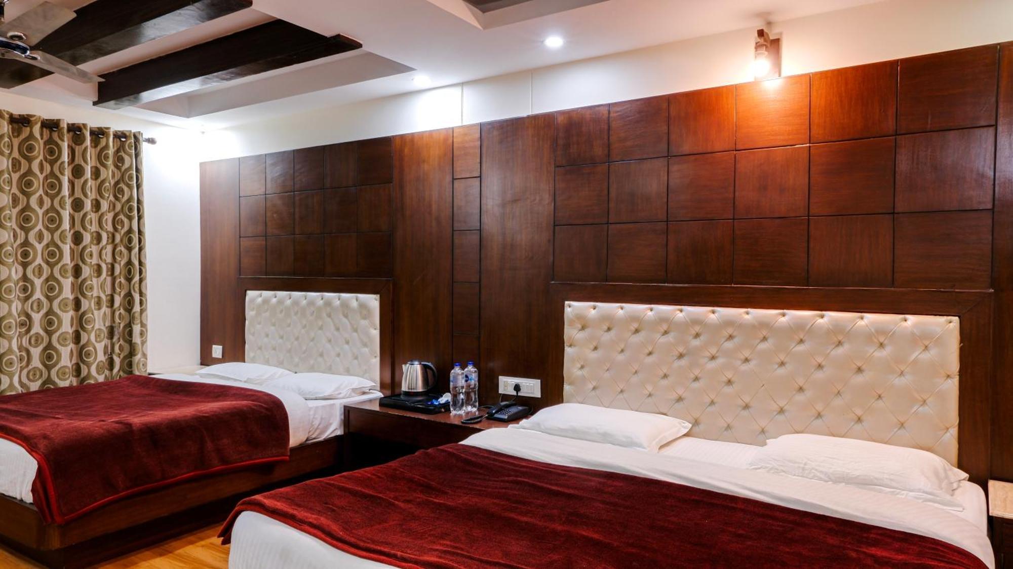 Basera Hotel Mussoorie Esterno foto