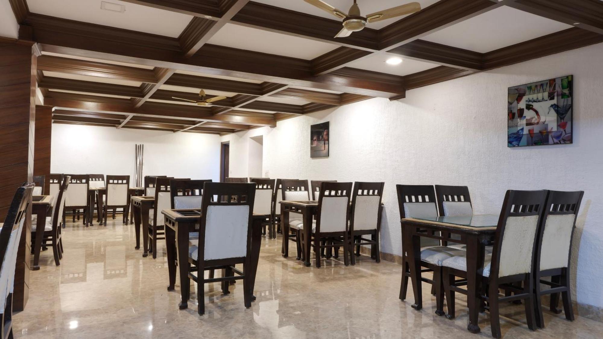Basera Hotel Mussoorie Esterno foto